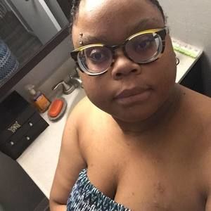 Meet your Posher, La teeshá